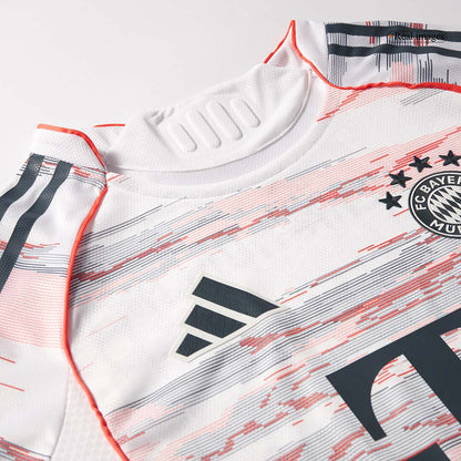 OLISE #17 Munich Extérieur Maillot 2025/26 Blanc Joueur